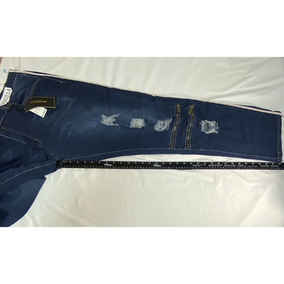 Henry & William Jeans Mens 42x32 Blue Relax Fit Distressed American Preppy Denim - Picture 16 of 16